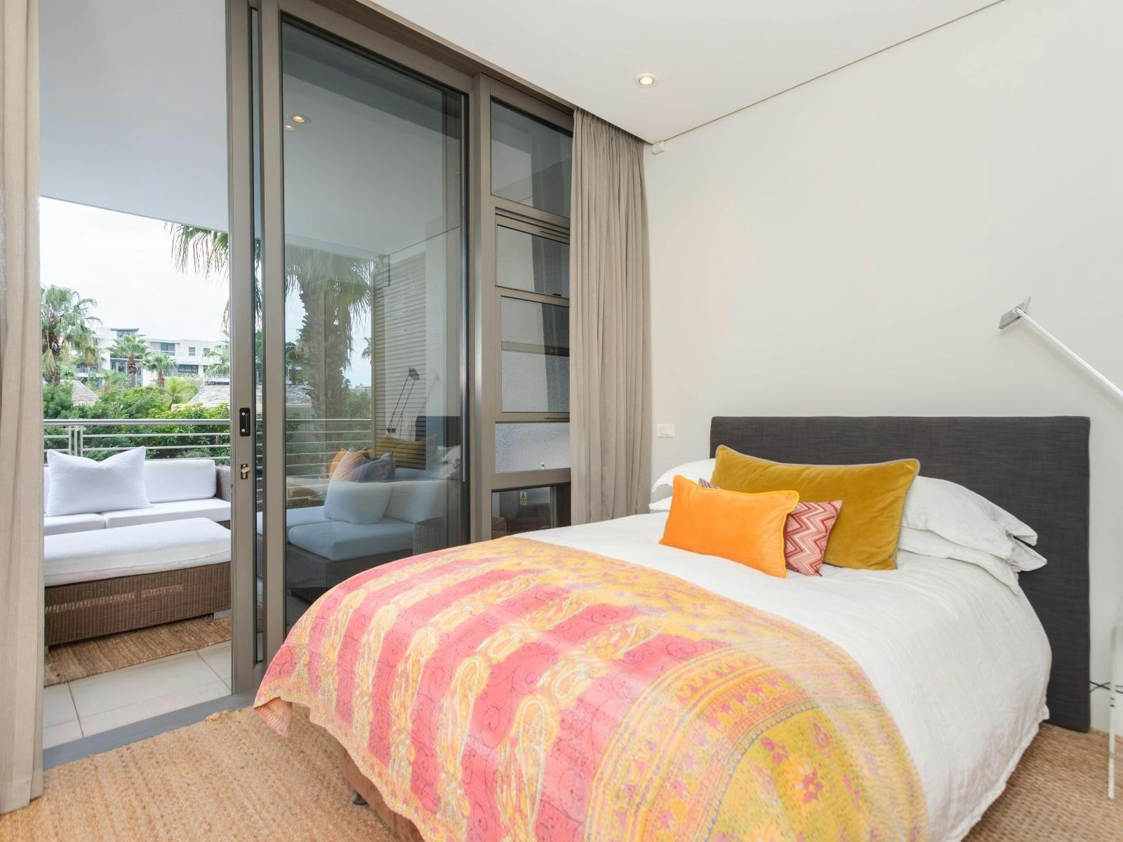 Mountain Marina - One Bedroom Premier 5 image no 3 of 15