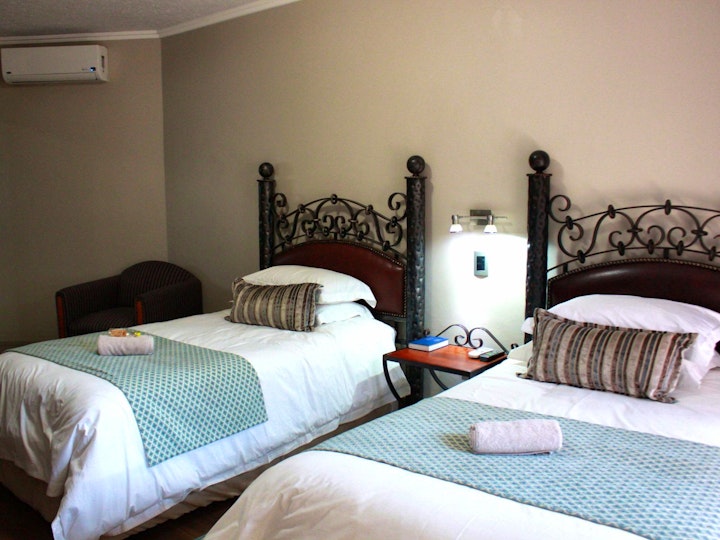 Maloti Route Accommodation at La Croche Guest Lodge | Viya