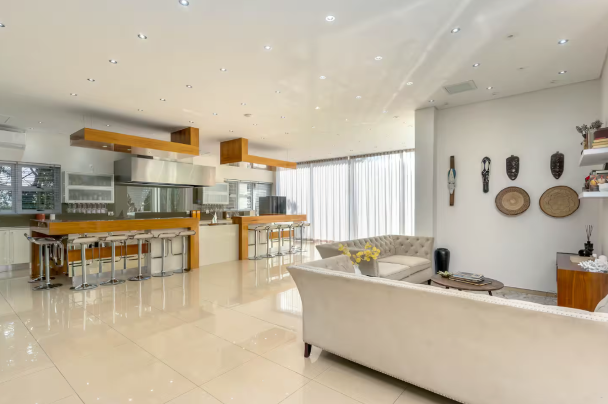Solara Luxury Villa-Bishops Court image no 23 of 58