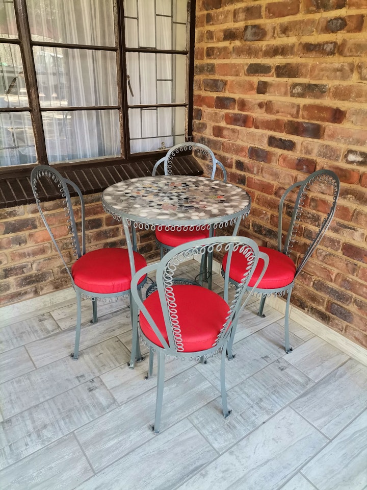 Limpopo Accommodation at Leeupoort Boshuis | Viya