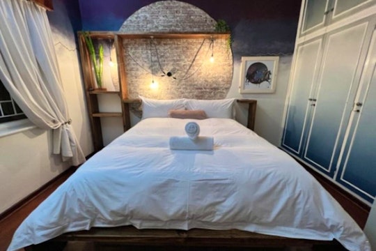 Twelve First Avenue Holiday Home