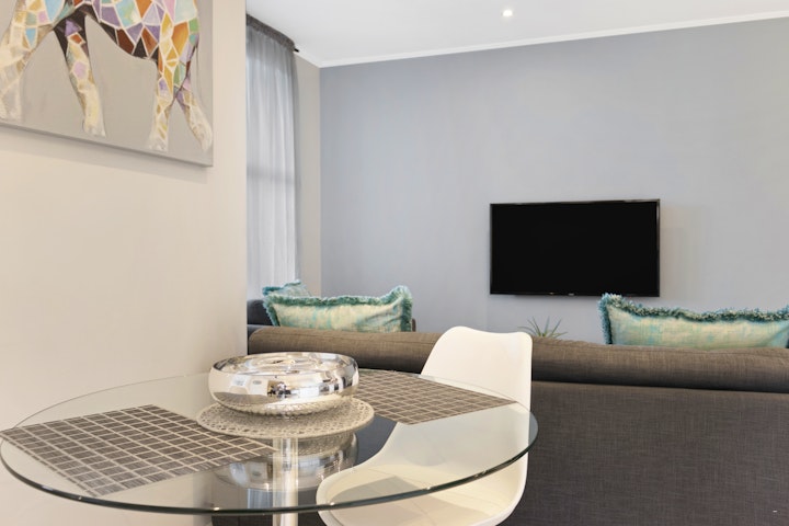 Johannesburg Accommodation at The Apex on Smuts - Apartment 607 | Viya