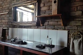 Hartbeespoort Accommodation at The Potter's Shed | Viya