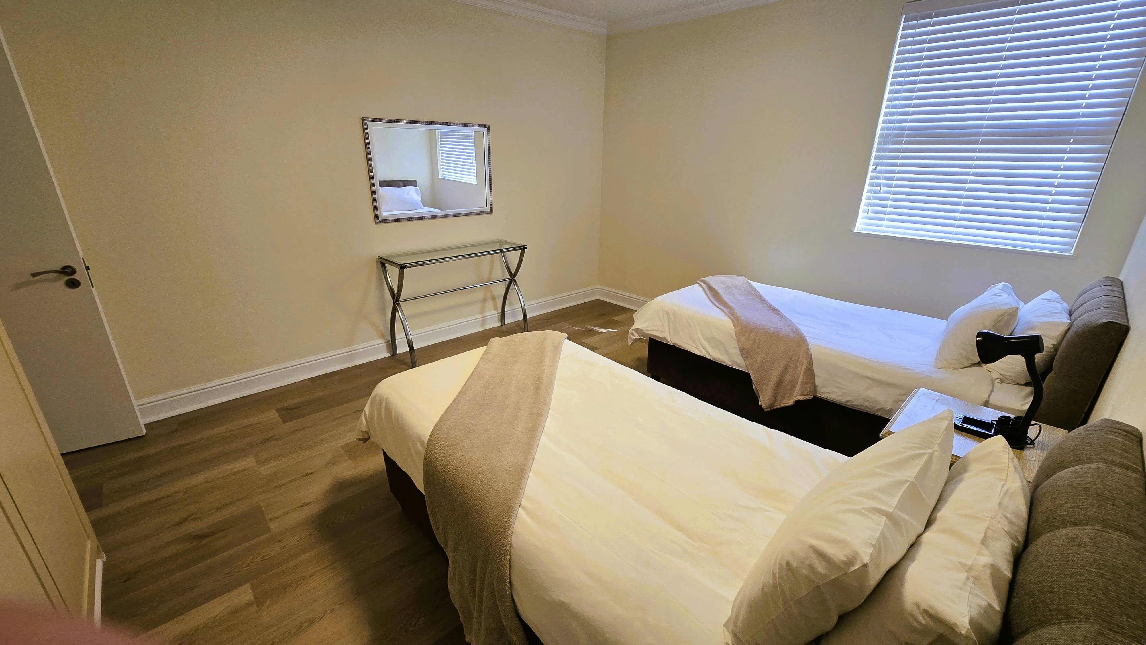 2 Tivoli Luxury Self Catering image no 21 of 24
