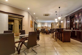 Dinokeng Game Reserve Accommodation at Hunters Pride 40 | Viya