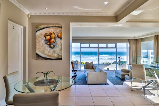 Hermanus Accommodation at  | Viya