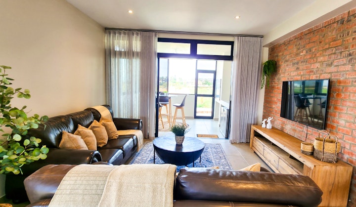 Sarah Baartman District Accommodation at Kabeljauws Beach Apartment | Viya