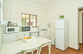 Southern Suburbs Accommodation at Hidden Way Self-catering Cottage | Viya