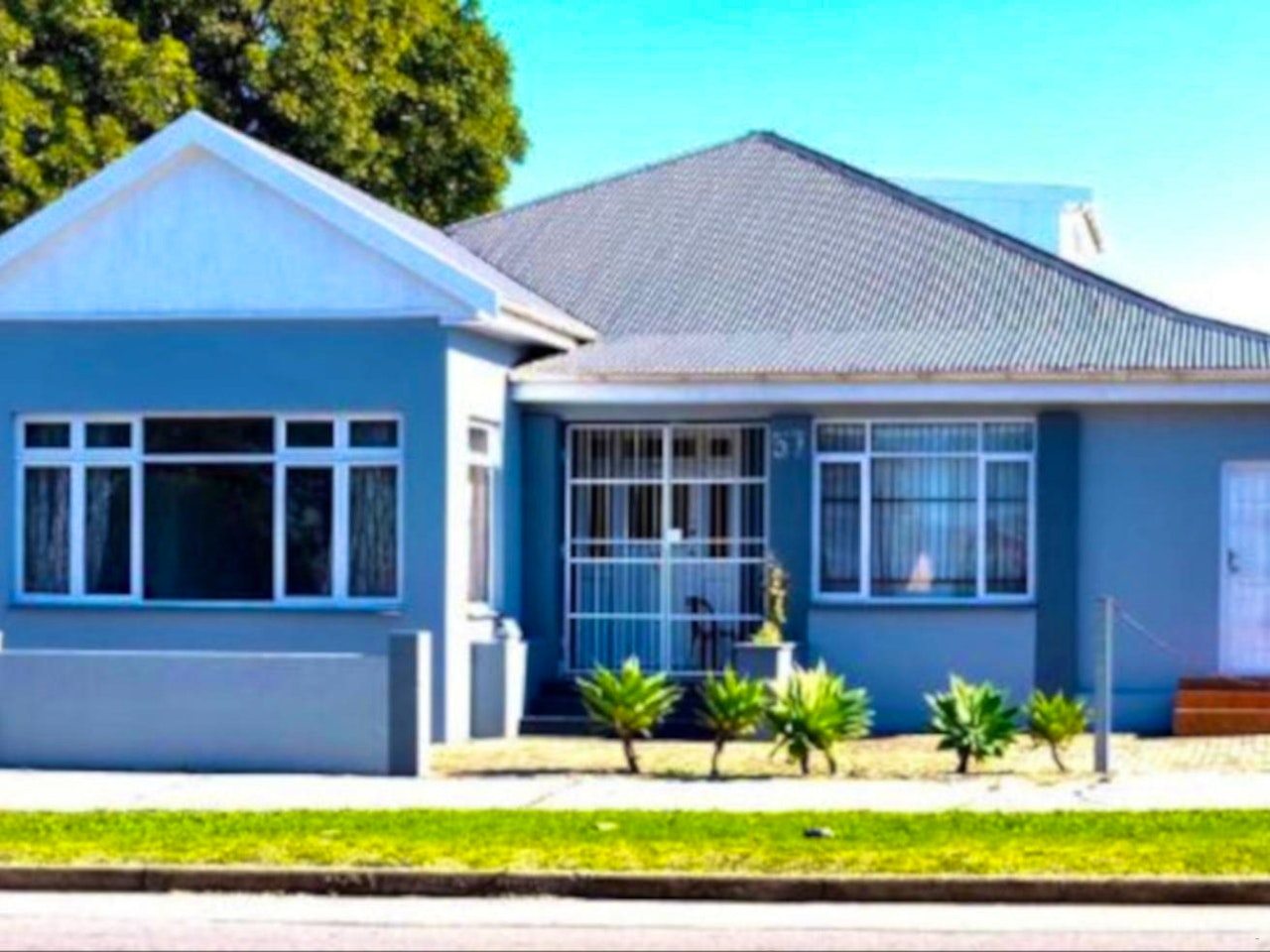 Gqeberha (Port Elizabeth) Accommodation at  | Viya