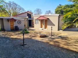 Johannesburg Accommodation at Airport Inn B&B and Emerald Guest House | Viya