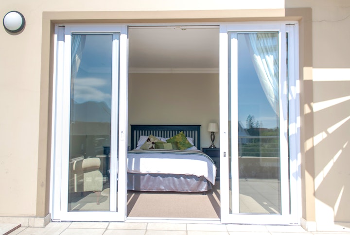 Overberg Accommodation at Crimson Views | Viya