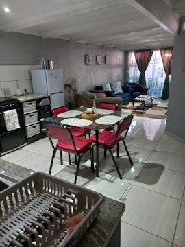 Southern Suburbs Accommodation at Magnolia Cottage | Viya