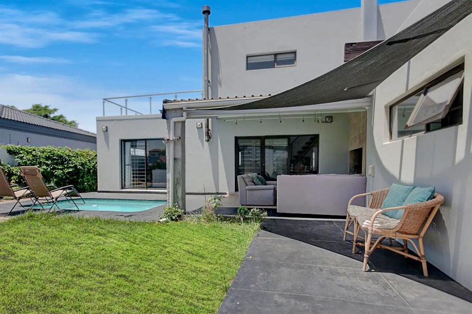 Bloubergstrand Accommodation at  | Viya