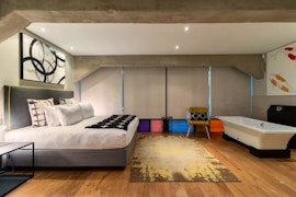 City Bowl Accommodation at Uber Luxurious Manhattan-style Penthouse | Viya