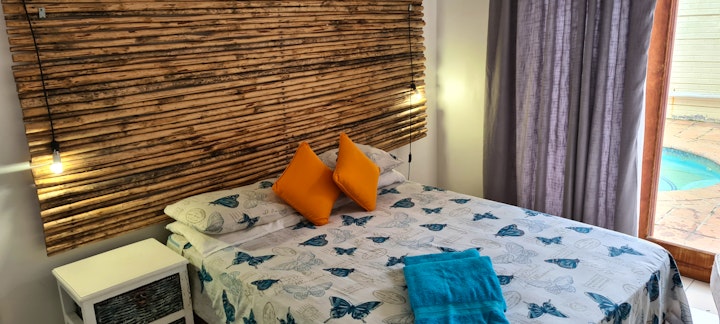 Cape Town Accommodation at Rod's Self-catering En-suite Room | Viya