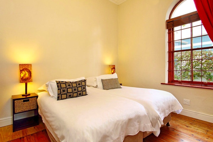 City Bowl Accommodation at Cape Paradise Standard Apartments | Viya