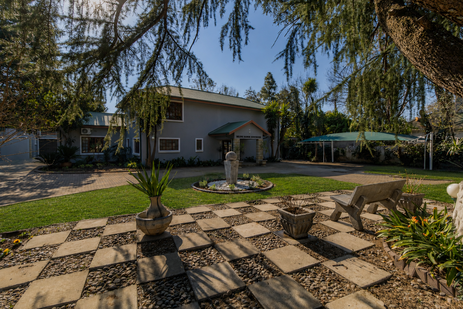 Milner Manor Guesthouse image no 2 of 8