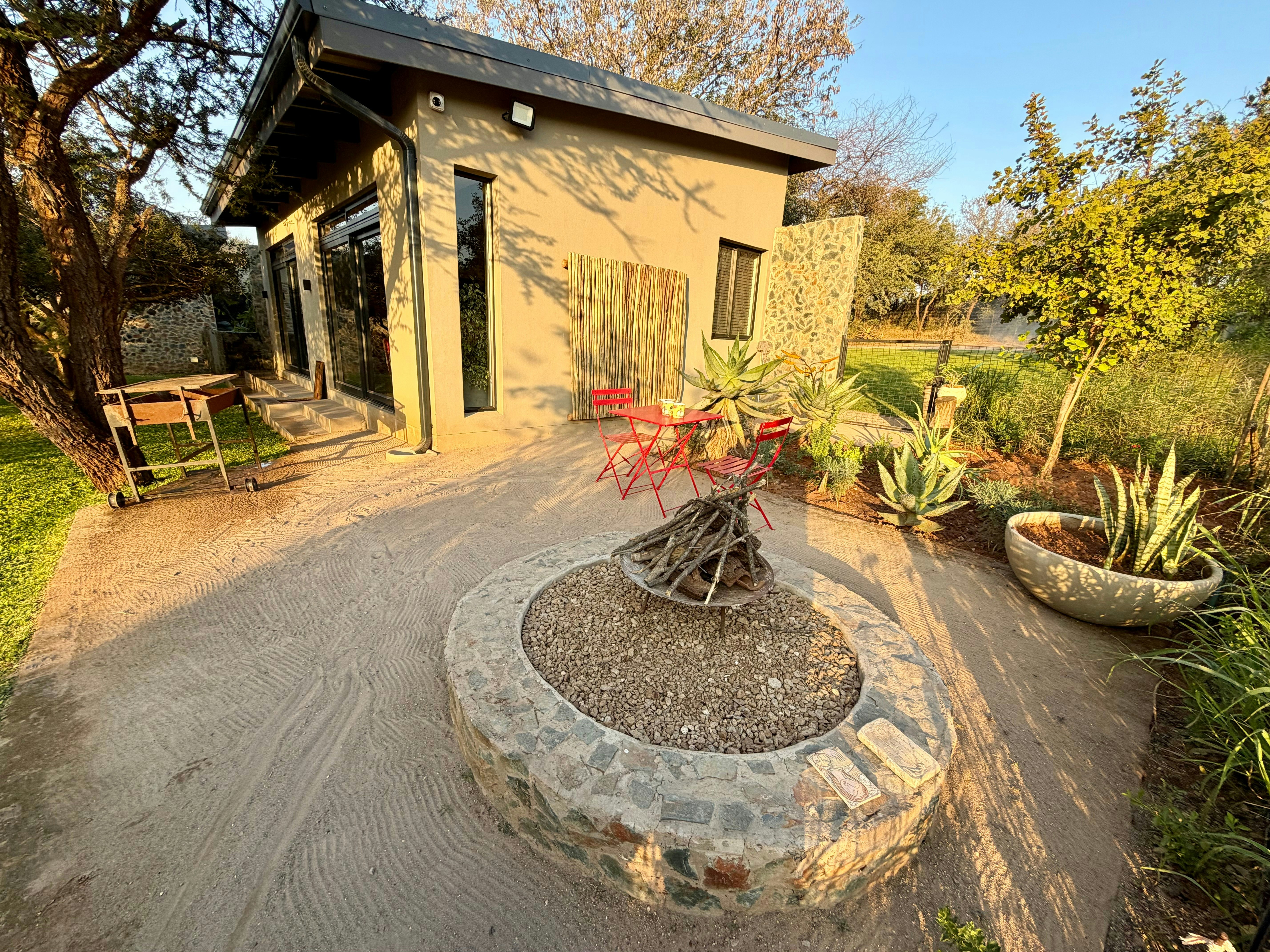 Kruger River and Rail Cottage image no 5 of 28