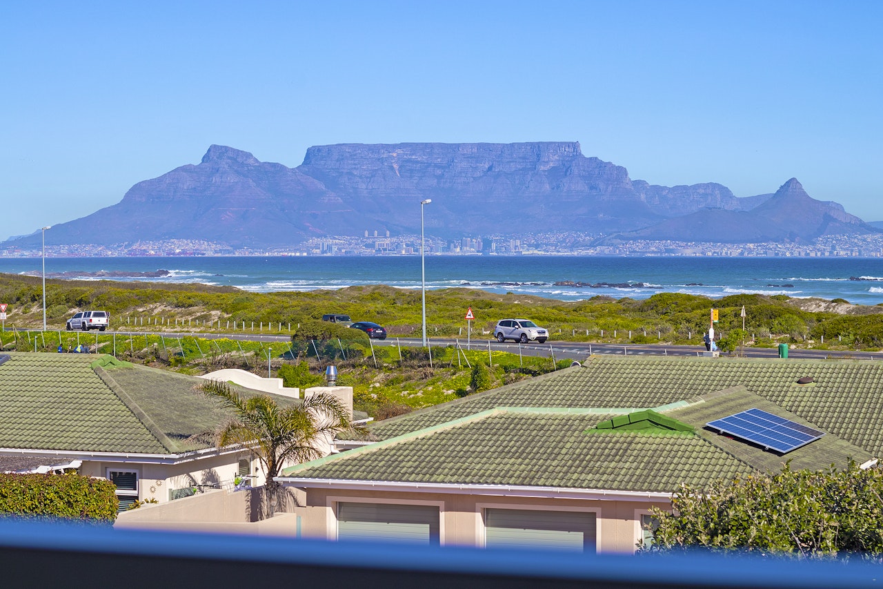 Bloubergstrand Accommodation at  | Viya