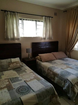 Margate Accommodation at Natspat 18 | Viya