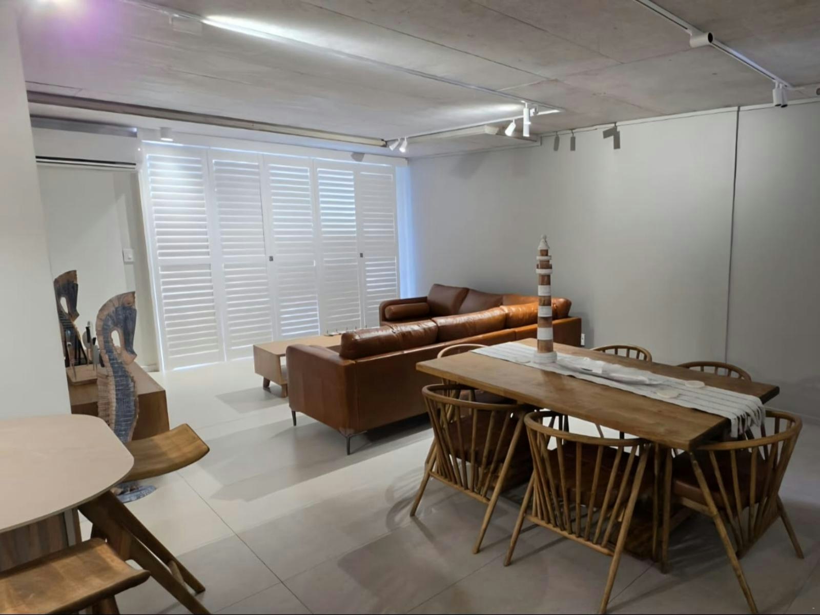 102 Burleigh Self-Catering Unit image no 3 of 25