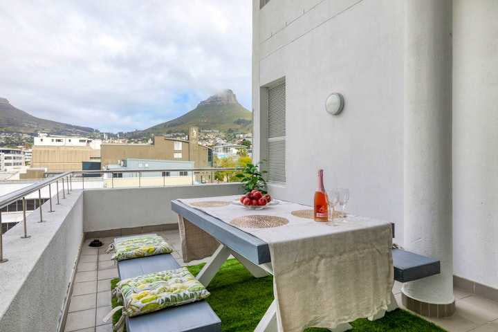 Cape Town Accommodation at Classic Luxury Apartment | Viya