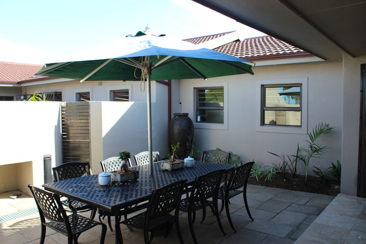Cape Town Accommodation at Two Oceans Stay | Viya