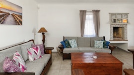 Struisbaai Accommodation at Church Street 33 | Viya