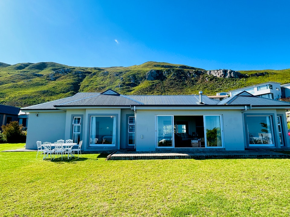 Hermanus Accommodation at  | Viya