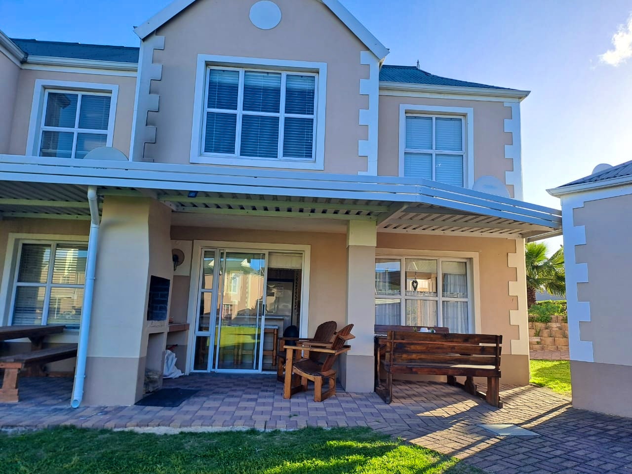 Jeffreys Bay Accommodation at  | Viya