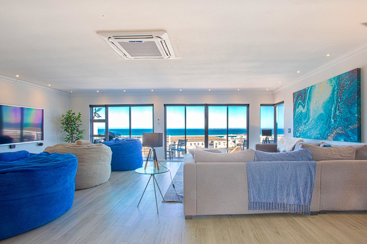 Bloubergstrand Accommodation at  | Viya