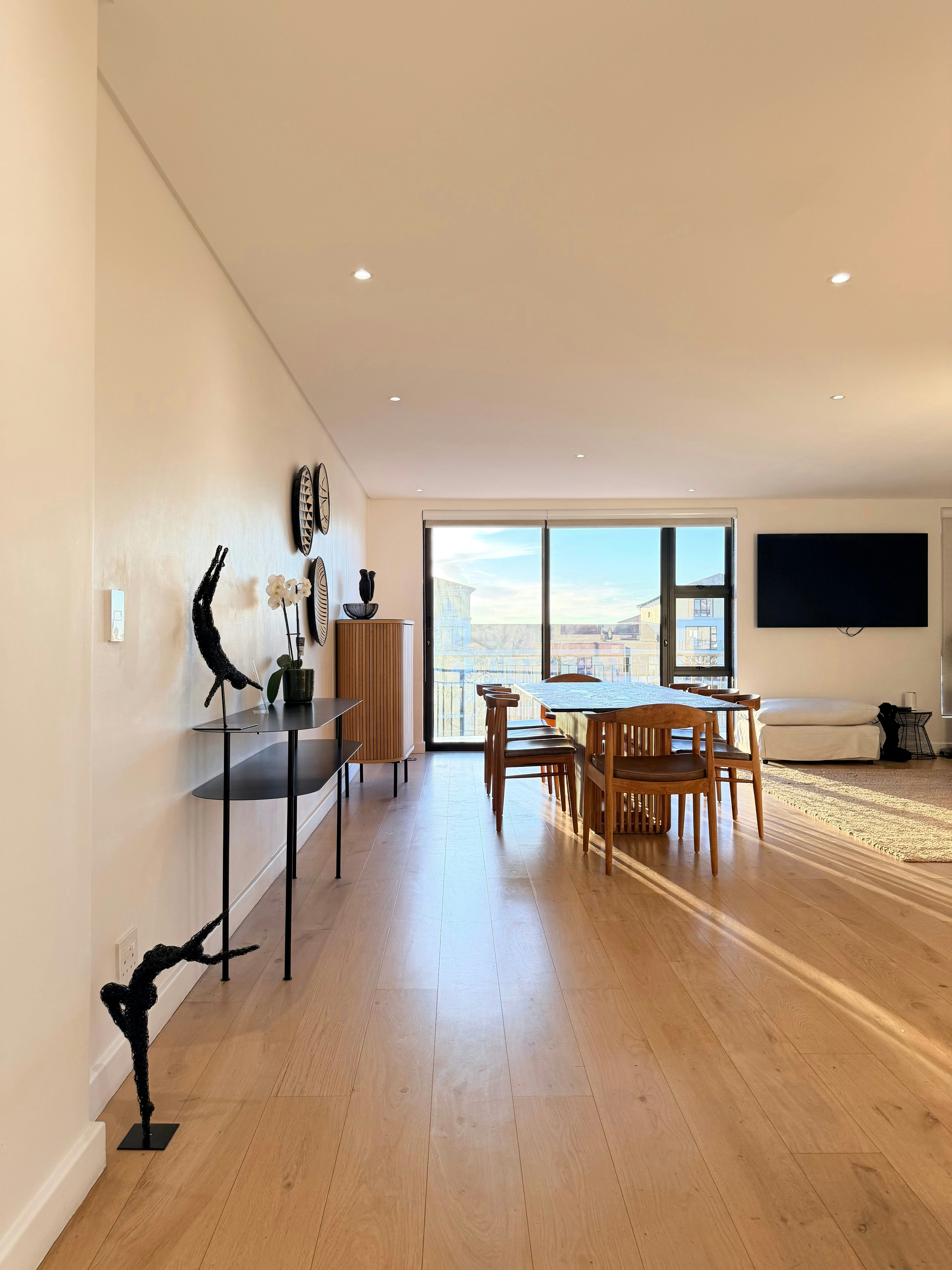 3 Bed 3 Bath Penthouse ICP606 image no 31 of 86