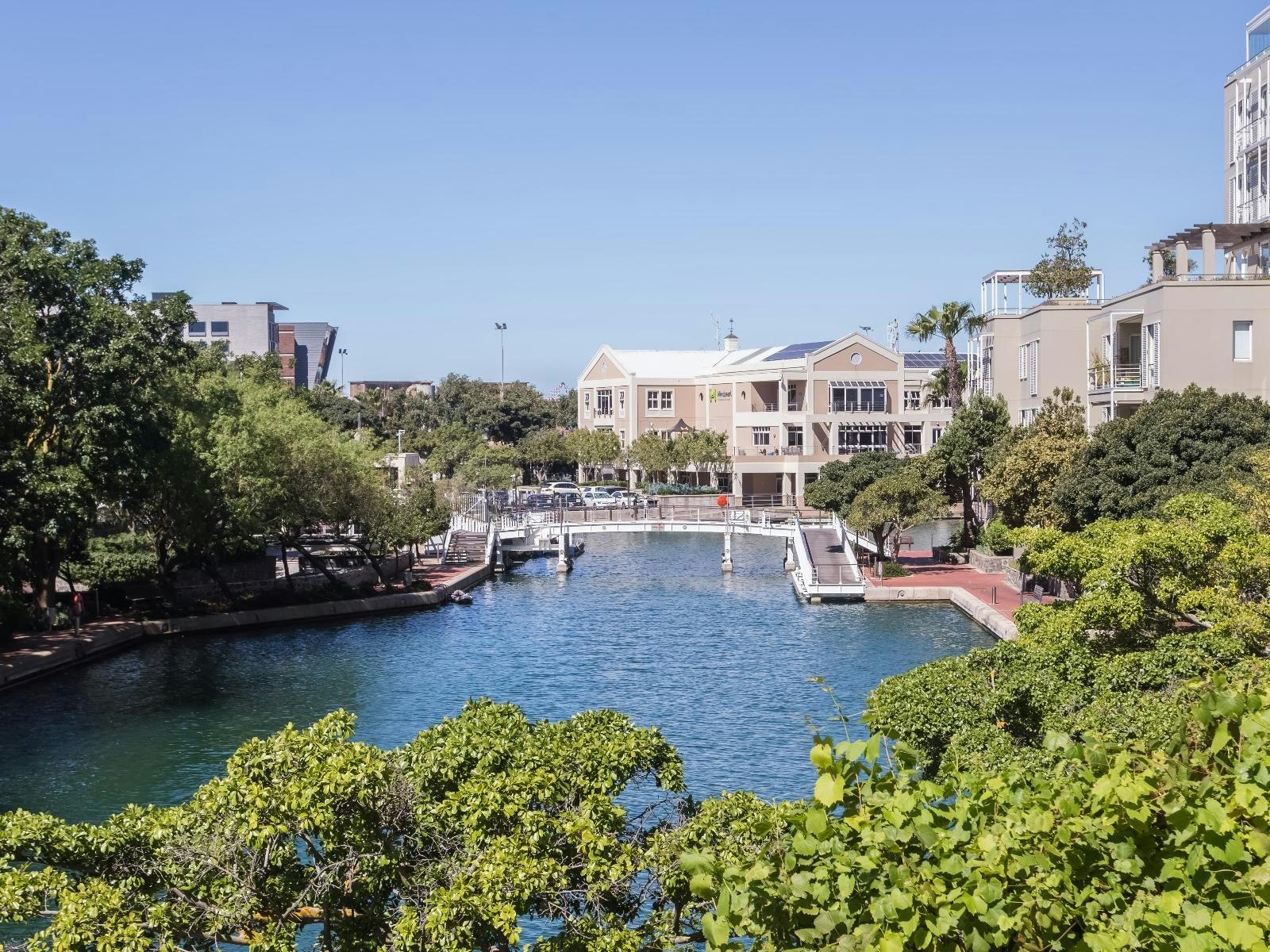 Mountain Marina - One Bedroom Premier 7 image no 9 of 13