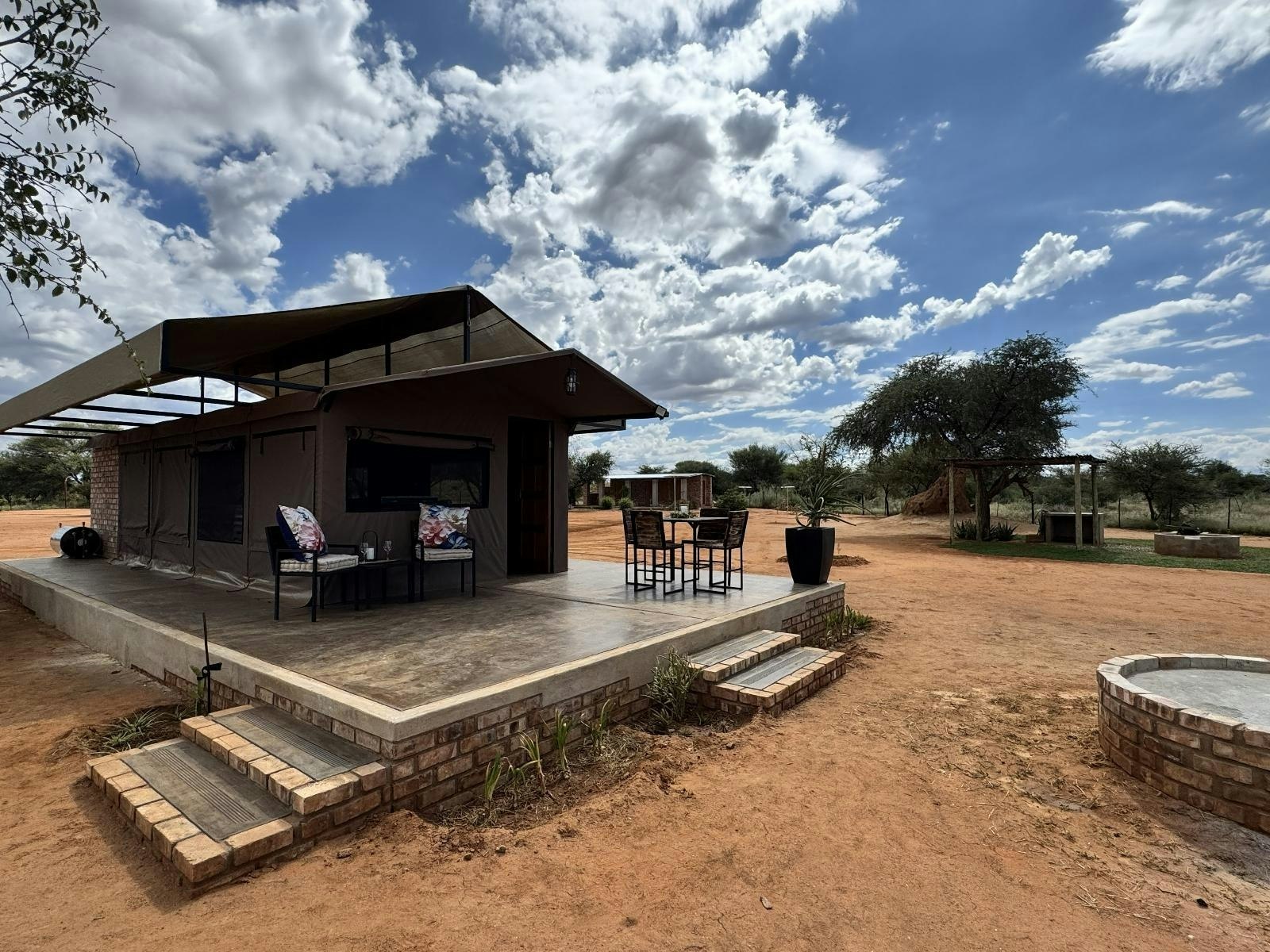 Orpheus Inn Glamping image no 1 of 6