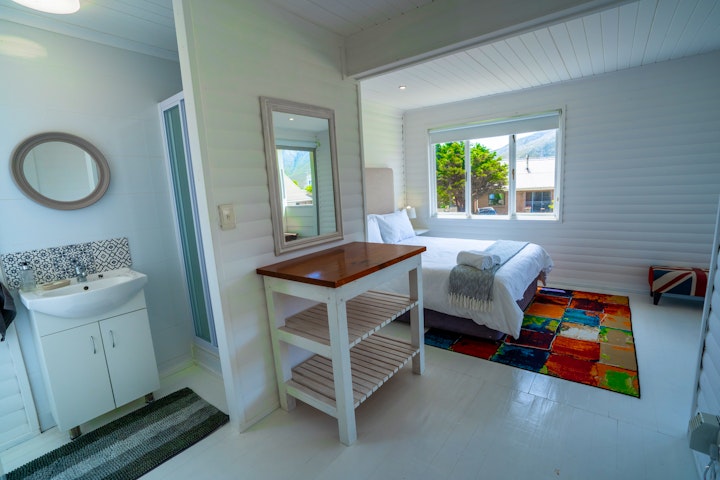 Betty's Bay Accommodation at Stony Point Beach House | Viya