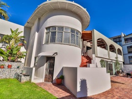 Cape Town Accommodation at African Beach House | Viya