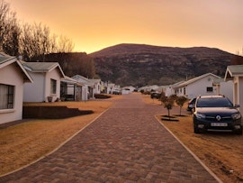 Drakensberg Accommodation at The Dock | Viya