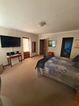 Overberg Accommodation at Fairway Corner | Viya