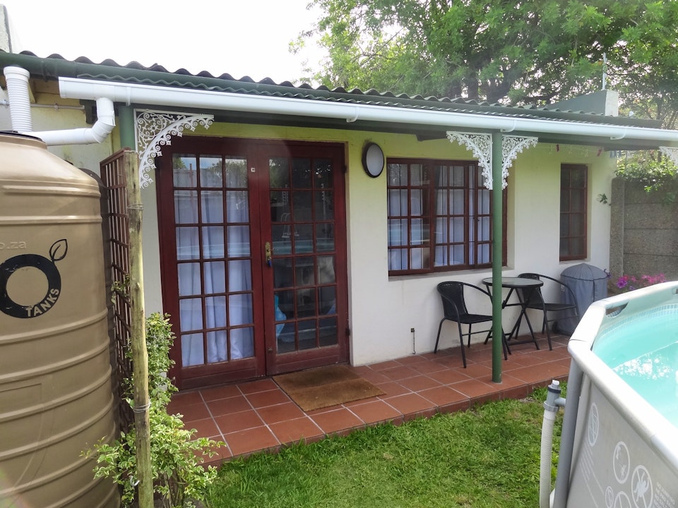 Southern Suburbs Accommodation at  | Viya