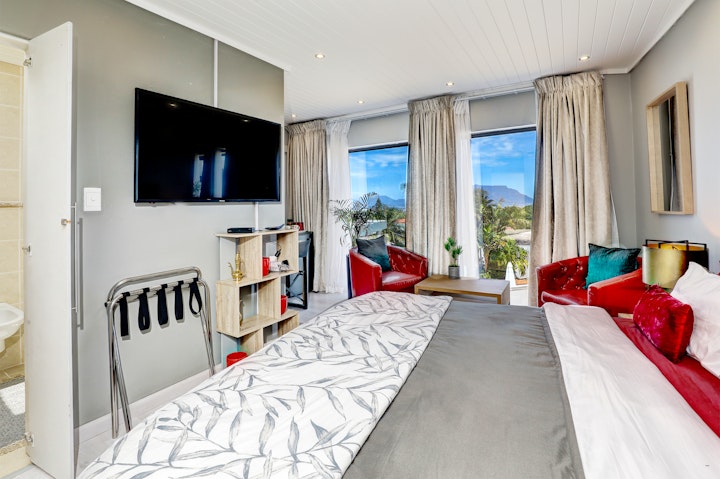 Cape Town Accommodation at The Model House | Viya