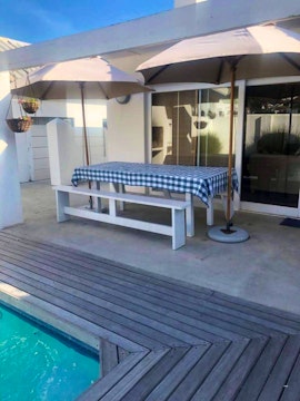 Hermanus Accommodation at Voëlklip Strandhuis | Viya