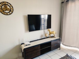 East London Accommodation at Sea Breeze Manor Gold Unit | Viya