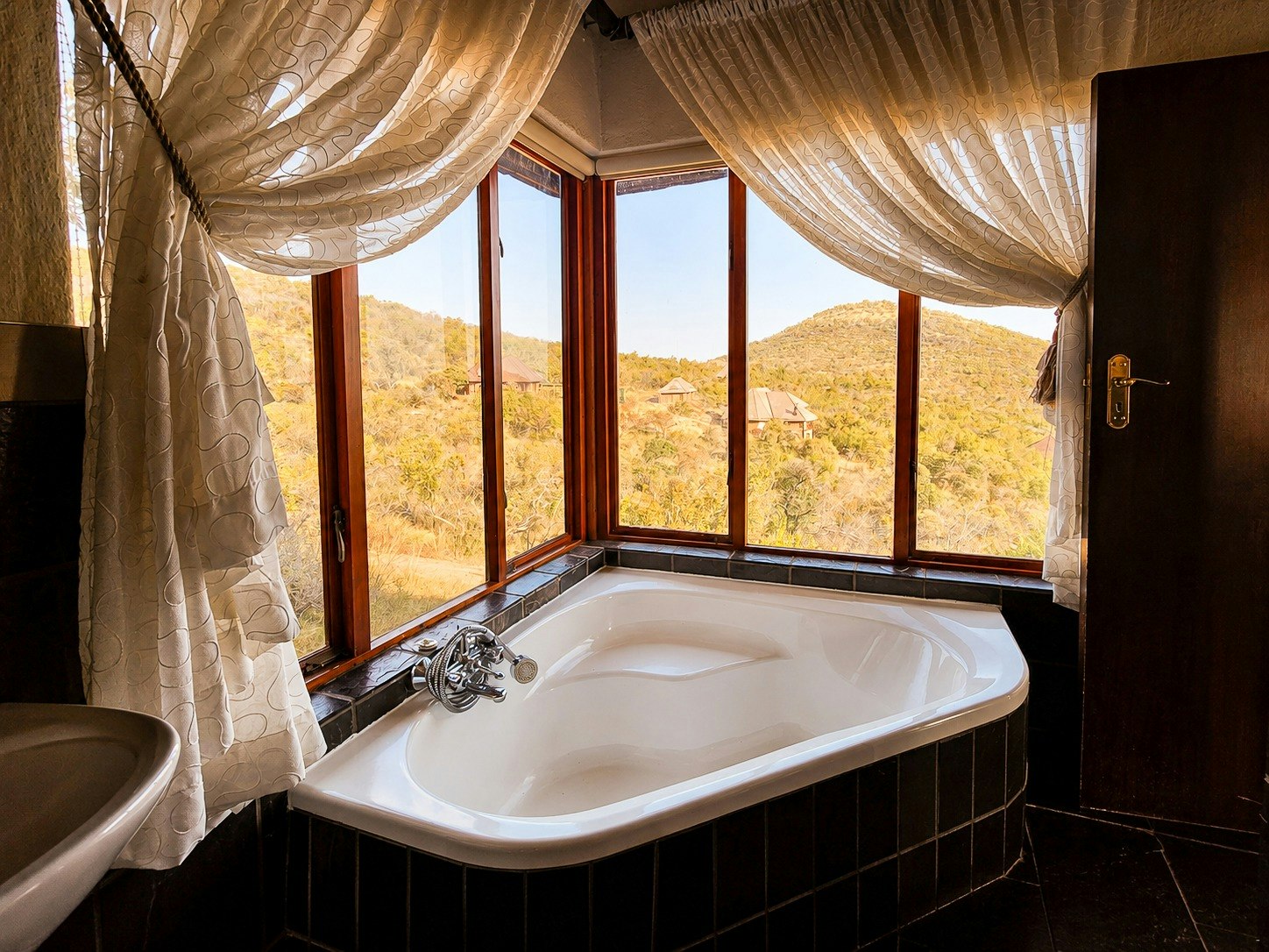 Mafuta Lodge - 228 image no 19 of 24