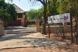 Mapungubwe National Park Accommodation at Golf View Guest House | Viya