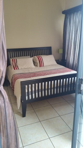 Margate Accommodation at Topanga 60 | Viya