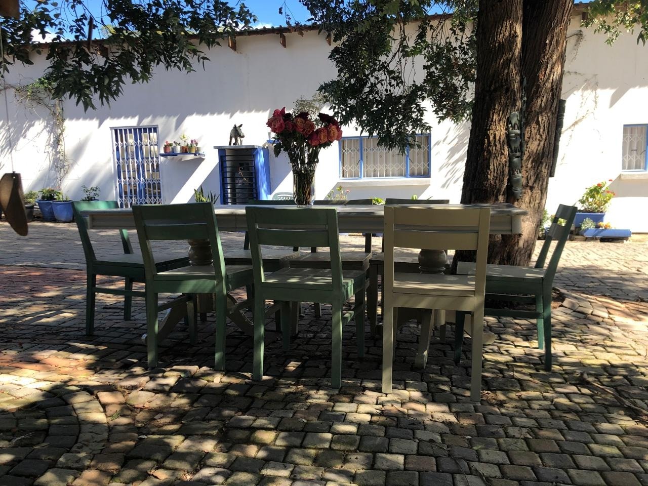 Comfortable Off-Grid Home with Nostalgic Furnishings image no 23 of 24