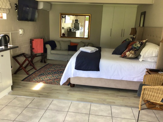 Hermanus Accommodation at  | Viya