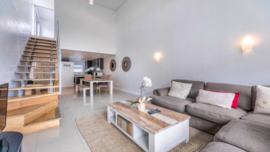 Southern Suburbs Accommodation at  | Viya