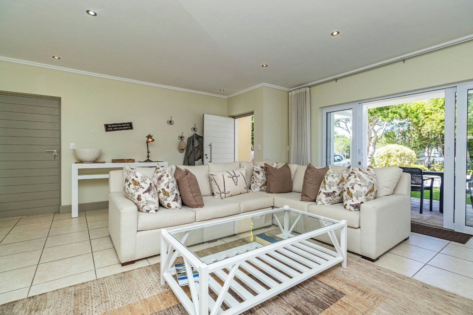 Beach View image no 4 of 24