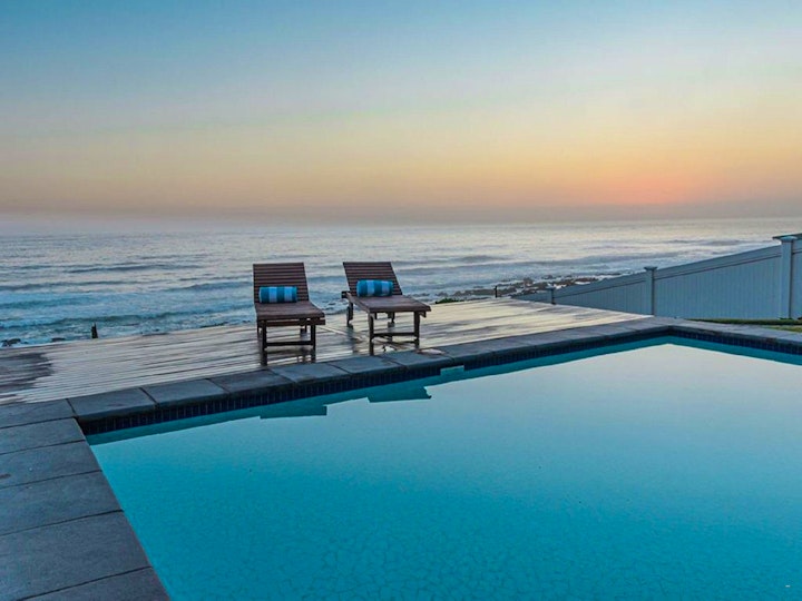 Gqeberha (Port Elizabeth) Accommodation at Ocean Breeze | Viya